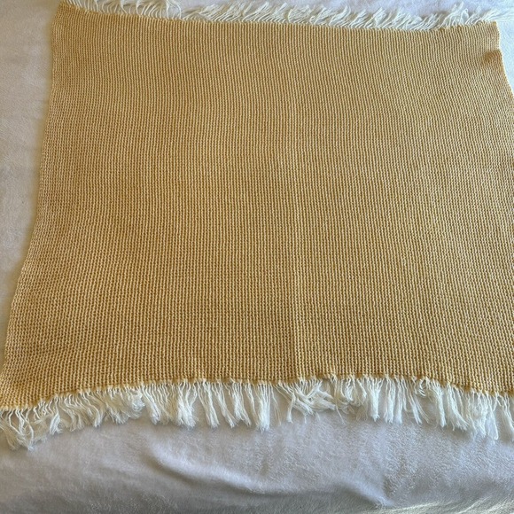 Nido Notte Italia Yellow Fringe Throw Blanket Soft Cozy Nursery - Picture 5 of 13